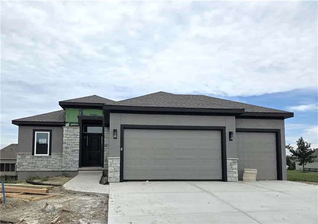 Photo 1 of Single family home for sale at 4525 145th Court, Basehor, KS 66007 | MLS# 2621901 | Listing updated on 2026-10-04