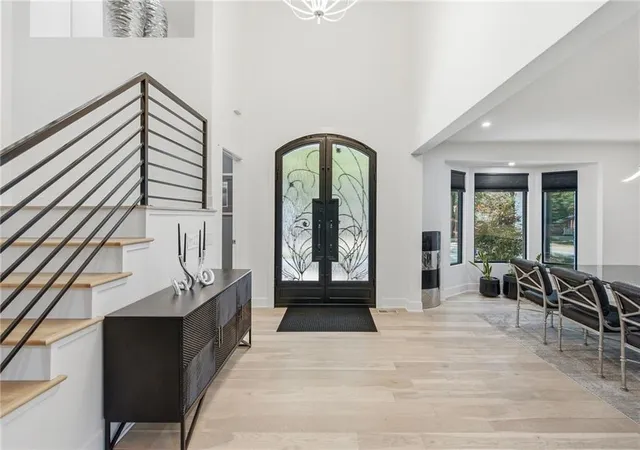 Photo 2 of Single family home for sale at 3205 W 83rd Street, Leawood, KS 66206 | MLS# 2621911 | Listing updated on 2026-10-23