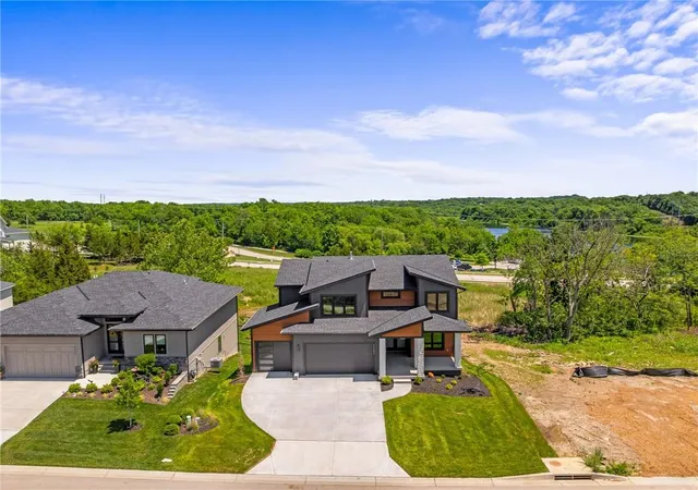 Photo 2 of Single family home for sale at 22364 W 90th Terrace, Shawnee Mission, KS 66227 | MLS# 2621922 | Listing updated on 2026-09-30
