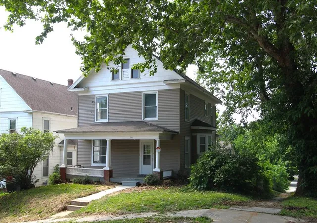 1st image of 702 Mcdonald St, St Joseph, MO 64505 | MLS# 2621958