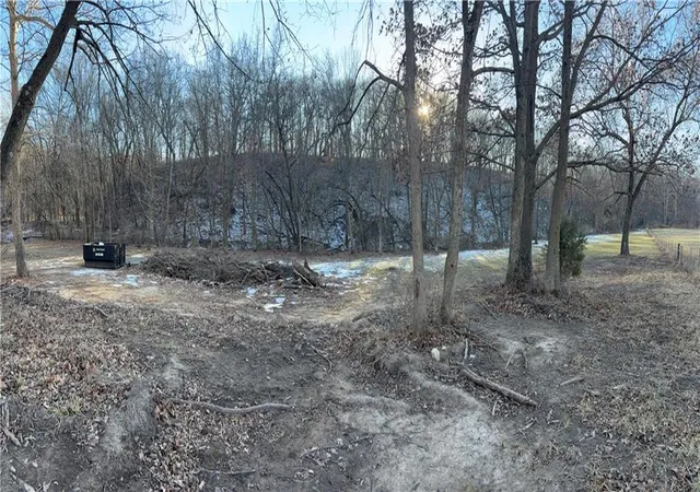 2nd image of 4201 Ne Staley Rd, Kansas City, MO 64156 | MLS# 2621983