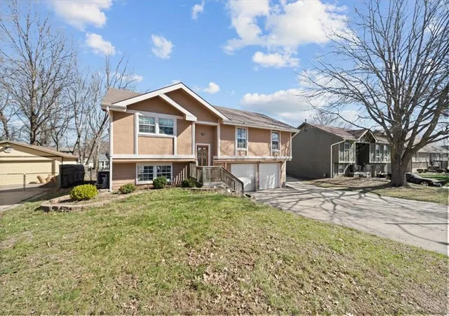Homes for sale in Kansas City, MO | 22 Nw 101st Pl, Kansas City, MO 64155 | MLS# 2622008