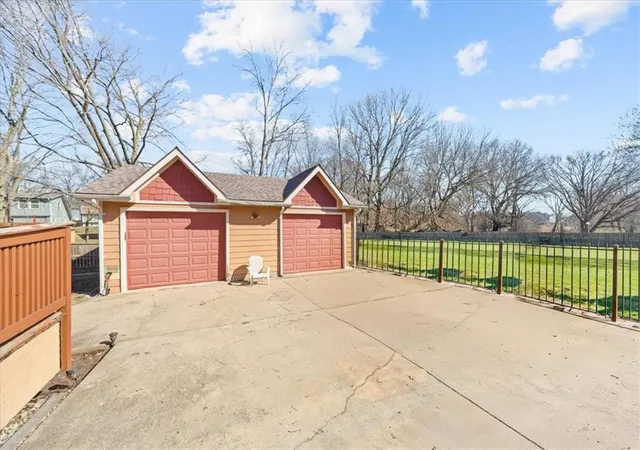 Homes for sale in Kansas City, MO | 22 Nw 101st Pl, Kansas City, MO 64155 | MLS# 2622008