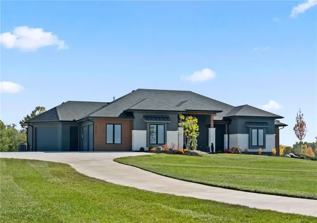 Homes for sale in Pleasant Hill, MO | 19103 Bella Terra Rd, Pleasant Hill, MO 64080 | MLS# 2622034