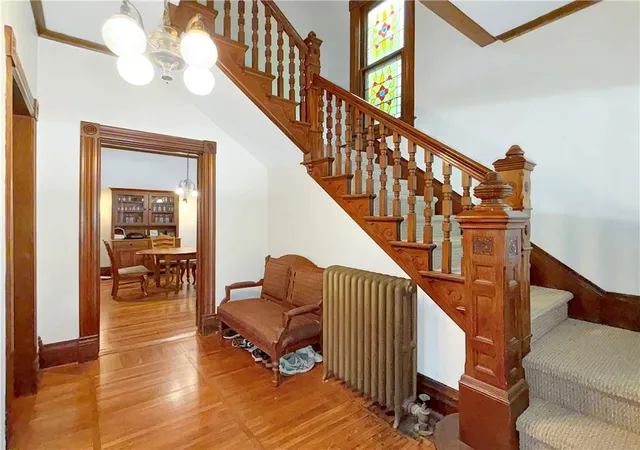 4th image of 420 S Grand Ave, Sedalia, MO 65301 | MLS# 2622057