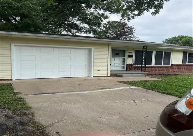 1st image of 3115 Doniphan Ave, St Joseph, MO 64507 | MLS# 2622064