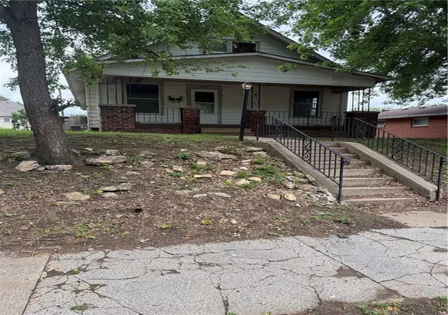1st image of 505 N 24th St, St Joseph, MO 64501 | MLS# 2622066
