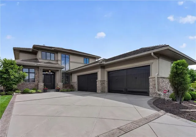 47th image of 6009 W 137th St, Overland Park, KS 66223 | MLS# 2622092