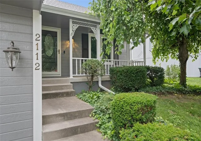 Photo 3 of Single family home for sale at 2112 NE Springbrook St, Blue Springs, MO 64014 | MLS# 2622101 | Listing updated on 2026-09-18