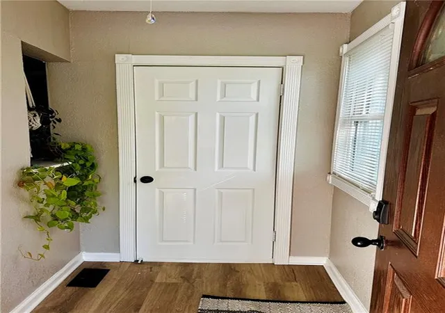 3rd image of 516 Linn St, Leavenworth, KS 66048 | MLS# 2622106