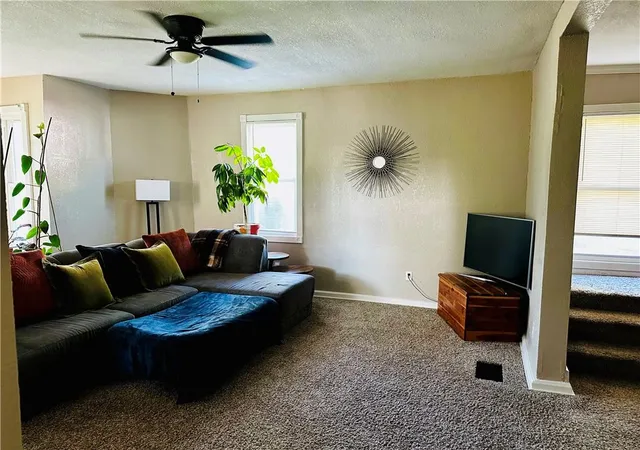 4th image of 516 Linn St, Leavenworth, KS 66048 | MLS# 2622106