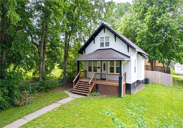 Homes for sale in Saint Joseph, MO | 3312 Monterey St, Saint Joseph, MO 64507 | MLS# 2622119