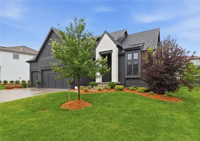 Photo 1 of Sale Pending at 17732 Eby St, Overland Park, KS 66013 | MLS# 2622127 | Listing updated on 2026-07-10