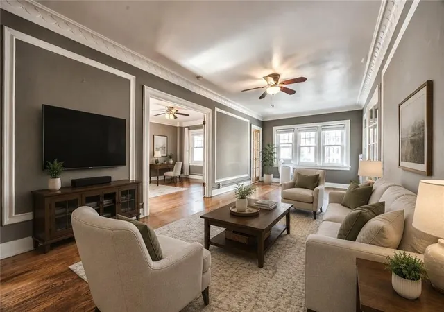 3rd image of 807 W 48Th St #304, Kansas City, MO 64112 | MLS# 2622133
