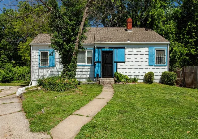 Homes for sale in Kansas City, KS | 2520 Haskell Ave, Kansas City, KS 66104 | MLS# 2622151