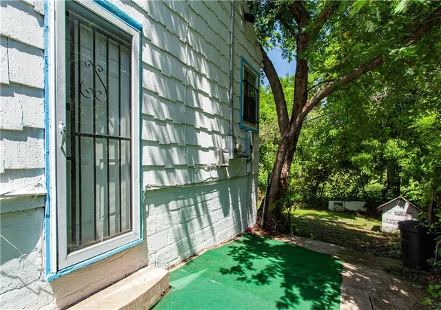 Homes for sale in Kansas City, KS | 2520 Haskell Ave, Kansas City, KS 66104 | MLS# 2622151