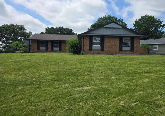 Photo 3 of Single family home for sale at 8700 Ford Ave, Raytown, MO 64138 | MLS# 2622153 | Listing updated on 2026-07-21