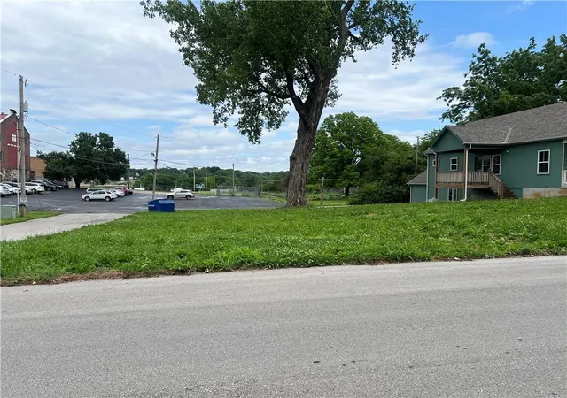 Homes for sale in Kansas City, KS | 740 Everett Ave, Kansas City, KS 66101 | MLS# 2622168