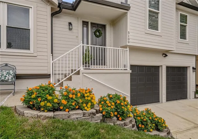 image of 5109 Rosehill Rd, Shawnee, KS 66216 | MLS# 2622182