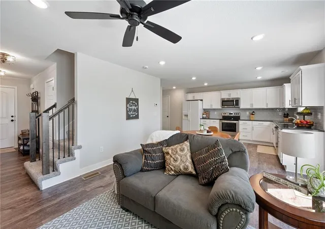 Homes for sale in Kansas City, MO | 5232 N Cambridge Ave, Kansas City, MO 64119 | MLS# 2622183
