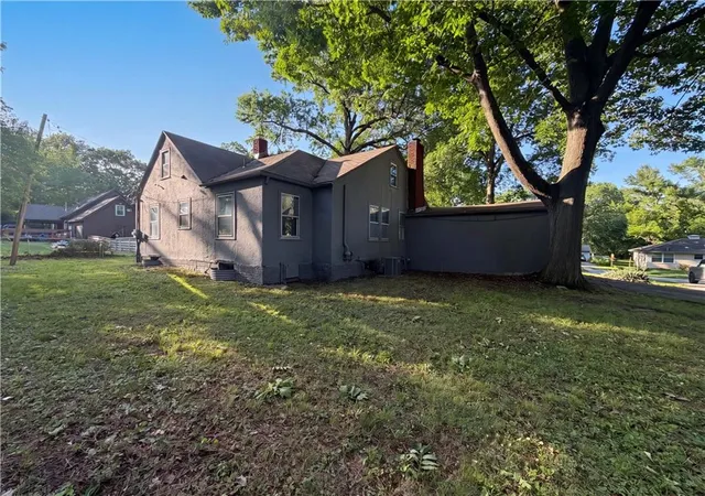 Homes for sale in Raytown, MO | 11304 E 55Th Ter, Raytown, MO 64133 | MLS# 2622184