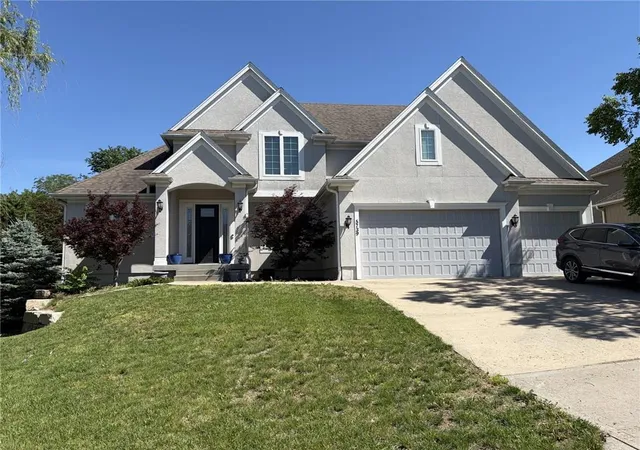 1st image of 5739 Ne Timber Hills Dr, Lees Summit, MO 64064 | MLS# 2622216