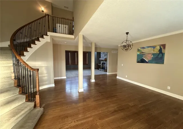 2nd image of 5739 Ne Timber Hills Dr, Lees Summit, MO 64064 | MLS# 2622216