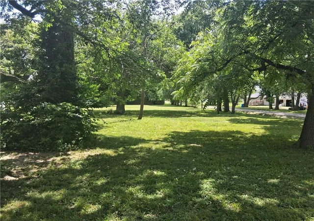 Homes for sale in La Harpe, KS | 307 S Jefferson Ave, La Harpe, KS 66751 | MLS# 2622250