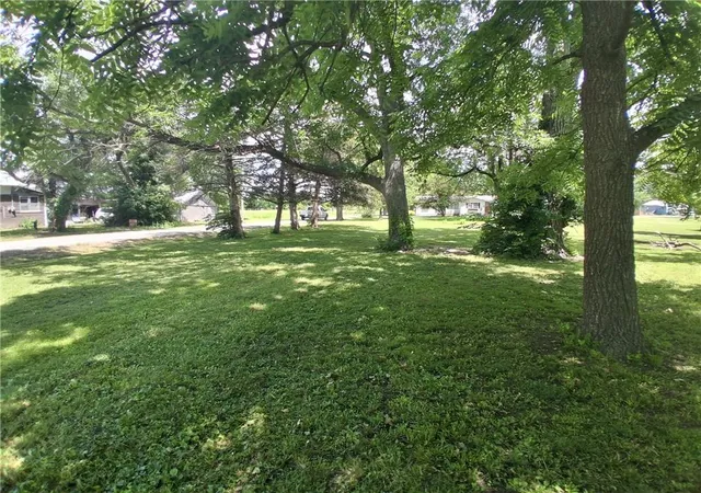 Homes for sale in La Harpe, KS | 307 S Jefferson Ave, La Harpe, KS 66751 | MLS# 2622250