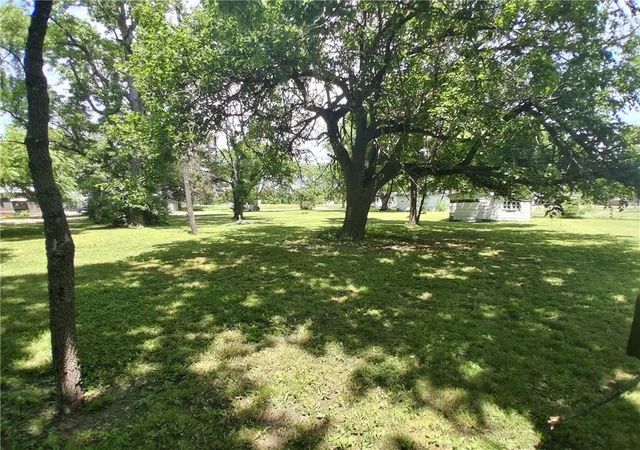 Homes for sale in La Harpe, KS | 307 S Jefferson Ave, La Harpe, KS 66751 | MLS# 2622250