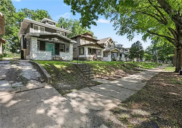 Homes for sale in Kansas City, MO | 3629 Benton Blvd, Kansas City, MO 64128 | MLS# 2622254