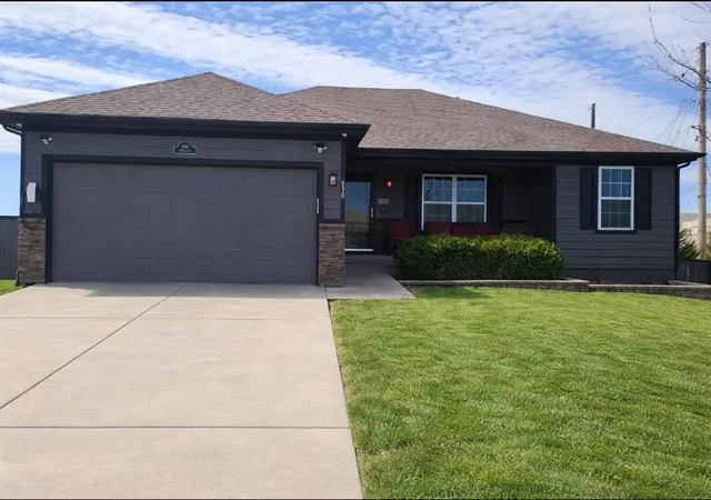 Homes for sale in Gardner, KS | 530 S Maple St, Gardner, KS 66030 | MLS# 2622263