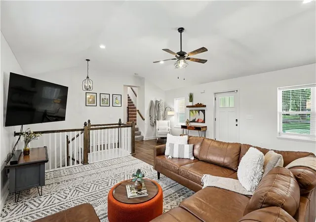 5th image of 1208 Sw South Ave, Blue Springs, MO 64015 | MLS# 2622300