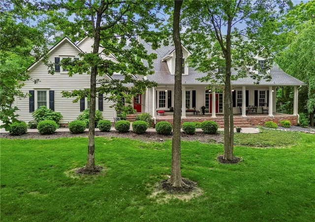 Photo 2 of Mansion for sale at 14615 Whippoorwill Ln, Greenwood, MO 64034 | MLS# 2622331 | Listing updated on 2026-08-26