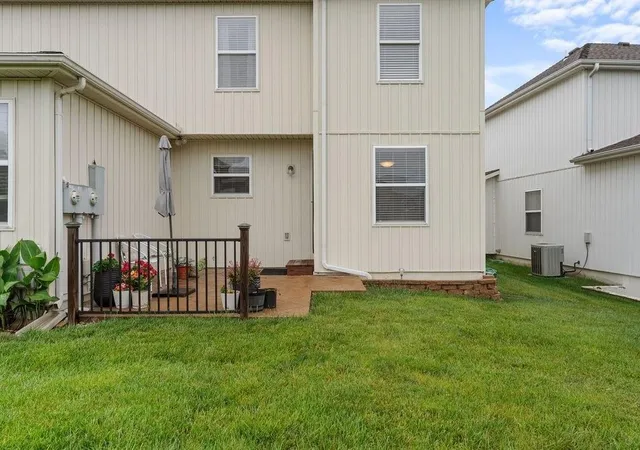 30th image of 1207 Sw Arborway Dr, Lees Summit, MO 64082 | MLS# 2622333