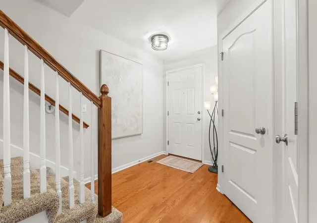 Photo 3 of Sale Pending at 1207 Sw Arborway Dr, Lees Summit, MO 64082 | MLS# 2622333 | Listing updated on 2026-08-05