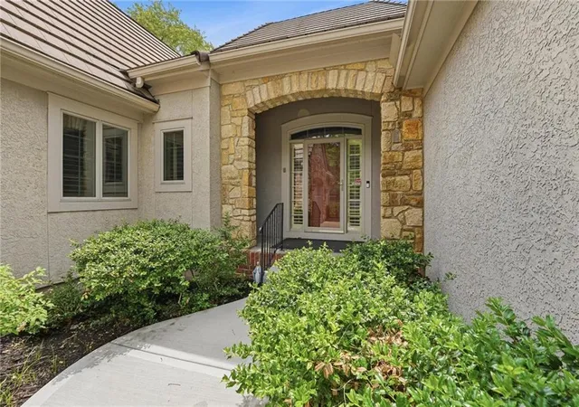 3rd image of 11357 Buena Vista St, Leawood, KS 66211 | MLS# 2622365