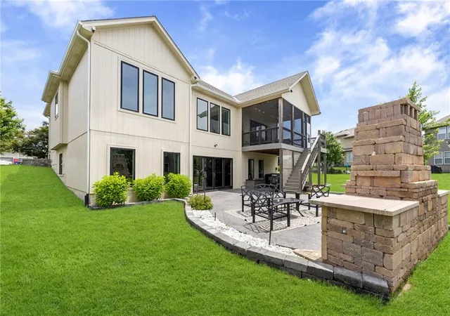 Homes for sale in Lenexa, KS | 24735 W 91st Pl, Lenexa, KS 66227 | MLS# 2622407