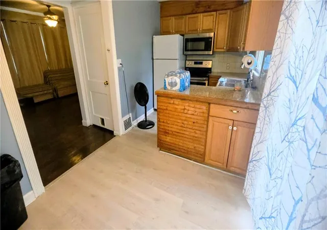 3rd image of 1312 W 29Th St, Independence, MO 64052 | MLS# 2622421