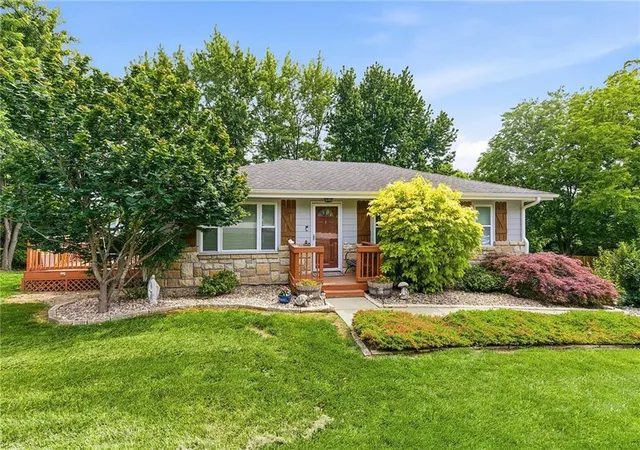 Homes for sale in Shawnee, KS | 19211 W 65th Ter, Shawnee, KS 66218 | MLS# 2622470