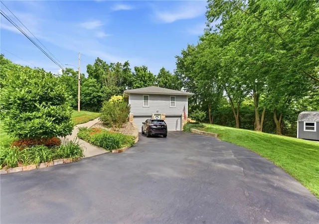 Homes for sale in Shawnee, KS | 19211 W 65Th Ter, Shawnee, KS 66218 | MLS# 2622470