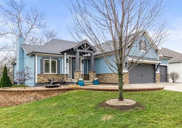 Homes for sale in Blue Springs, MO | 2600 Se Creek Ridge Ct, Blue Springs, MO 64014 | MLS# 2622484