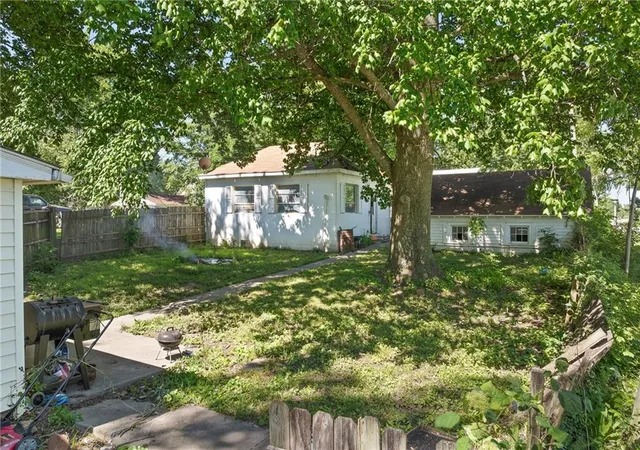 Homes for sale in Oregon, MO | 401 N Madison St, Oregon, MO 64473 | MLS# 2622503