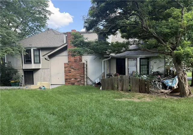 Homes for sale in Leawood, KS | 12001 Aberdeen Rd, Leawood, KS 66209 | MLS# 2622517