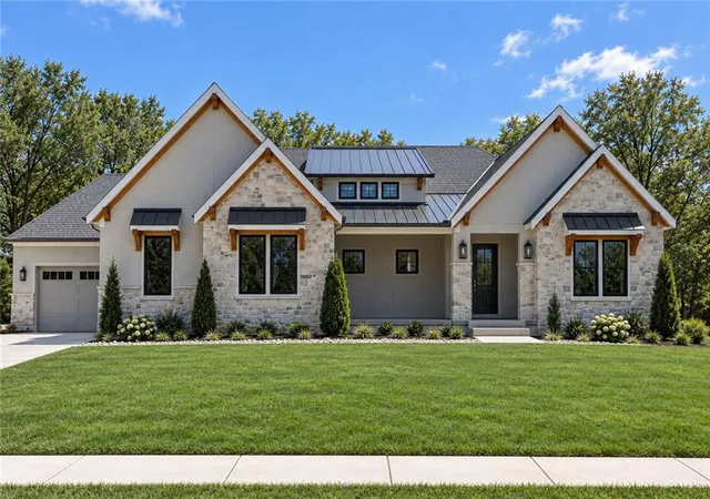 Photo 1 of Sale Pending at 10605 N Northern Ave, Kansas City, MO 64157 | MLS# 2622527 | Listing updated on 2026-10-10