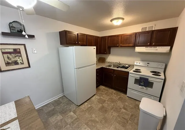 4th image of 7402 Overton Ave, Raytown, MO 64133 | MLS# 2622533