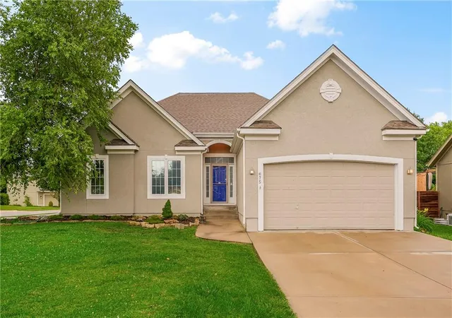 1st image of 675 S Evergreen St, Gardner, KS 66030 | MLS# 2622535