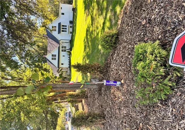 Photo 2 of Single family home for sale at 10015 Johnson Dr, Shawnee, KS 66203 | MLS# 2622553 | Listing updated on 2026-10-08
