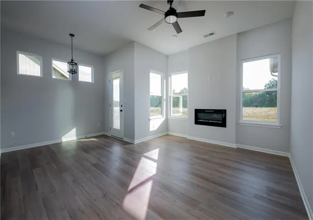3rd image of 1309 Ne Redwood Ct, Oak Grove, MO 64075 | MLS# 2622563
