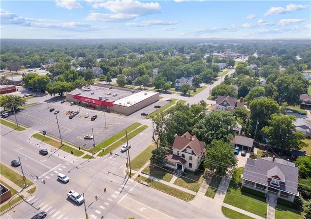 Photo 3 of Sale Pending at 301 N 10th Street, Independence, KS 67301 | MLS# 2622609 | Listing updated on 2026-08-19